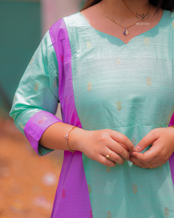 Dakshu Maternity Dress