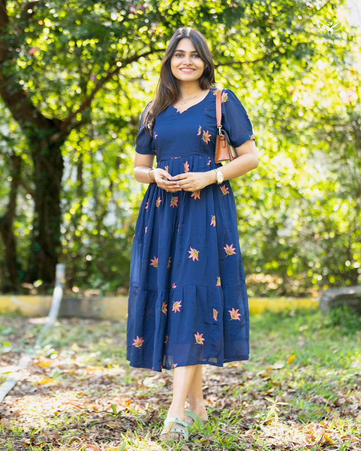 Visali  Maternity Dress (PREORDER-JUNE15)