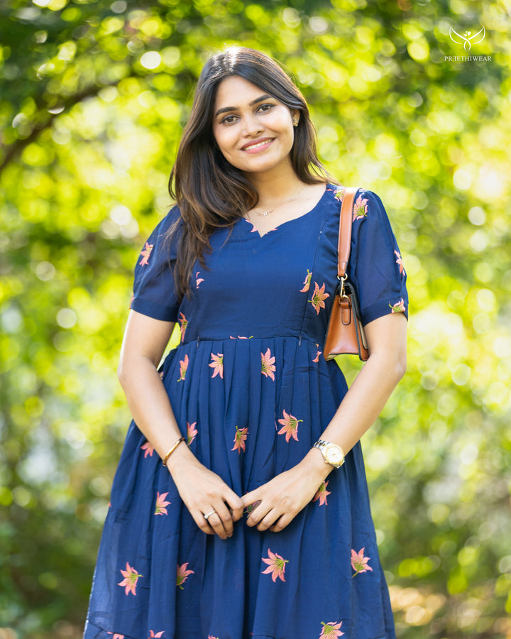 Visali  Maternity Dress (PREORDER-JUNE15)