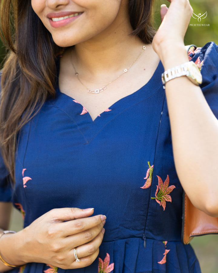 Visali  Maternity Dress (PREORDER-JUNE15)