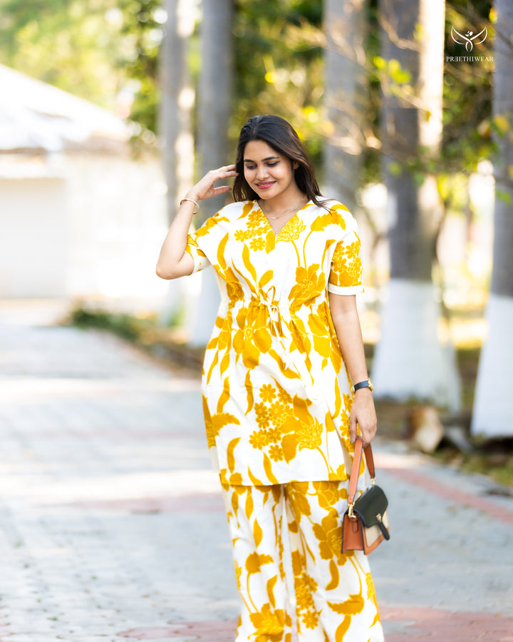 Aadhya Maternity kaftan with center zip