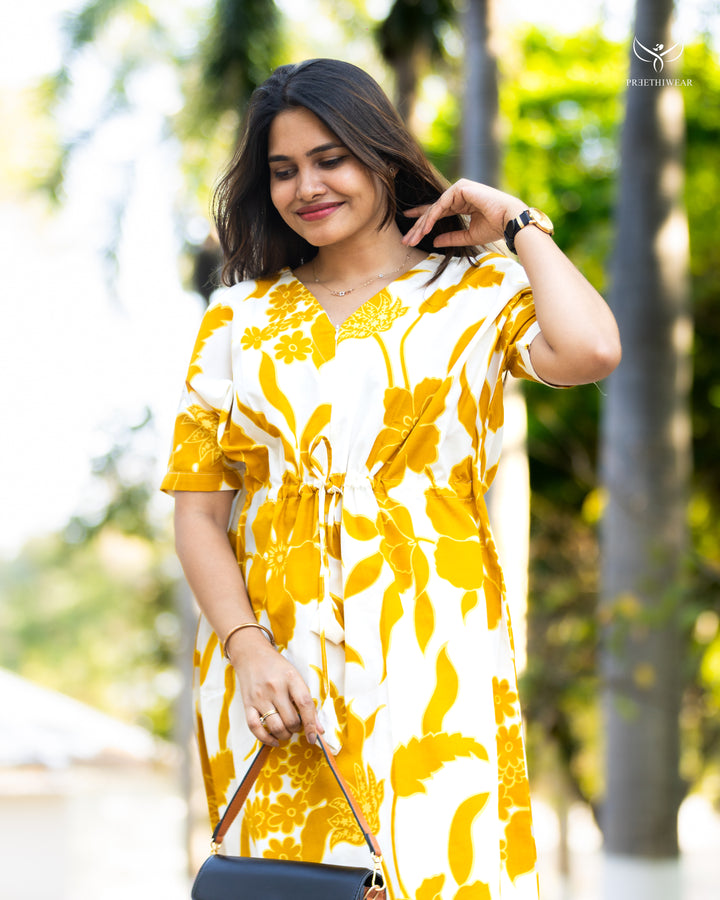 Aadhya Maternity kaftan with center zip