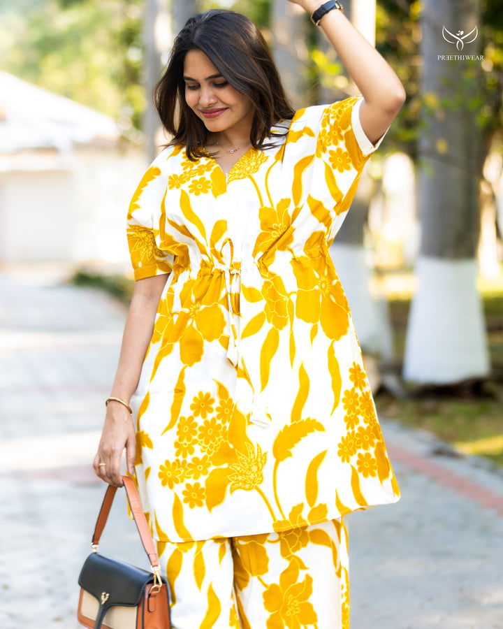 Aadhya Maternity kaftan with center zip