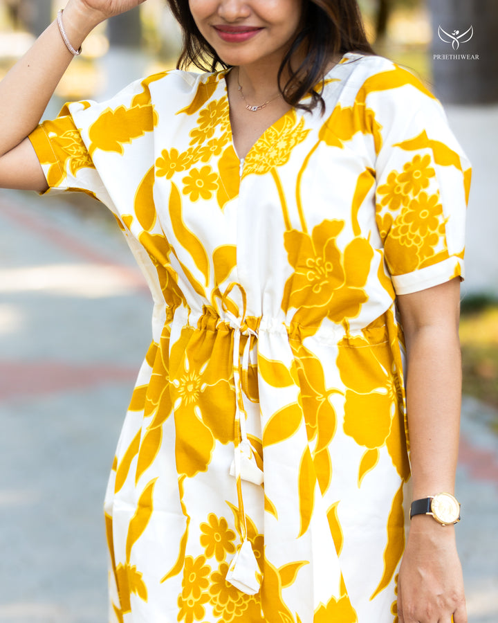 Aadhya Maternity kaftan with center zip