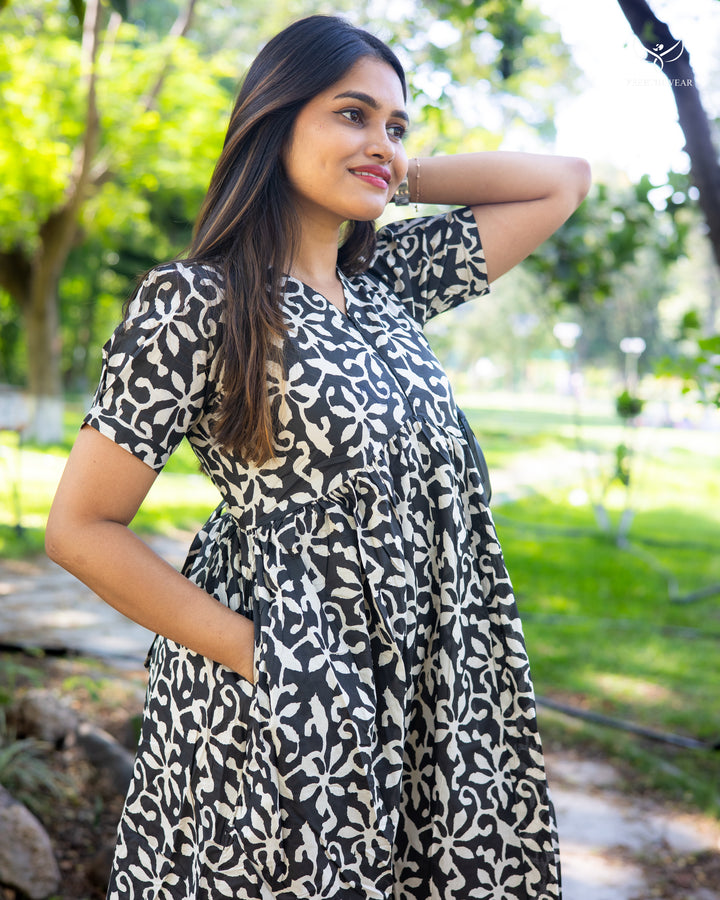 Gaya Maternity Dress with center zip