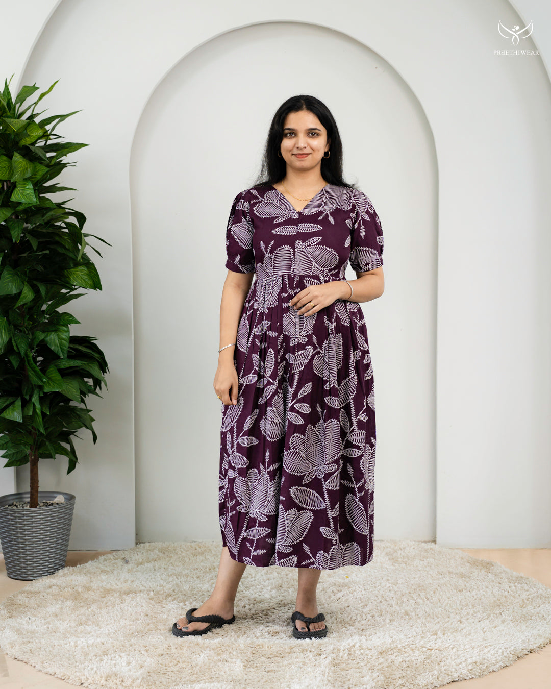Aishu2  Maternity Dress with center Zip
