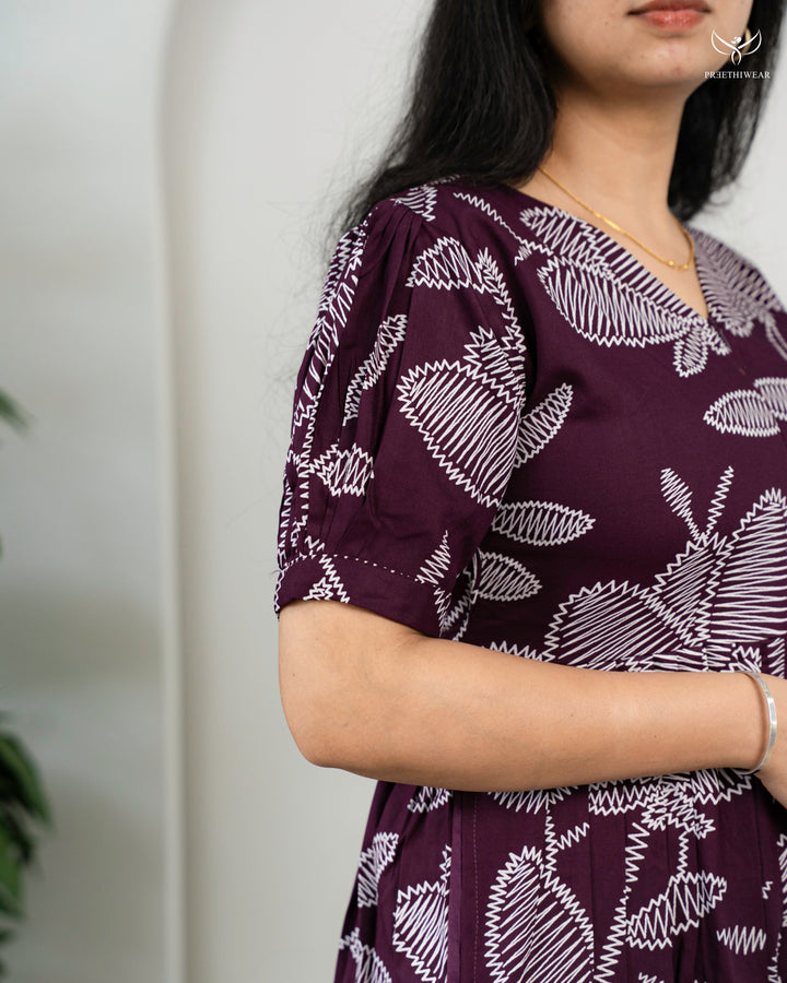 Aishu2  Maternity Dress with center Zip