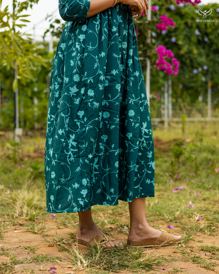 Smita3 Maternity Dress with center Zip