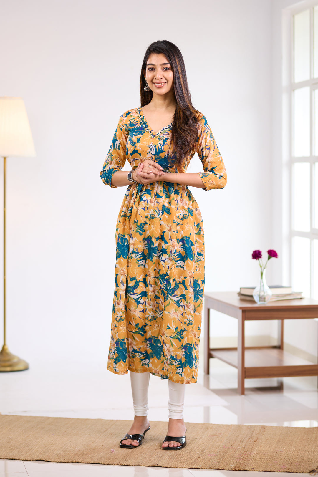 Suginara Alia Cut Kurthi