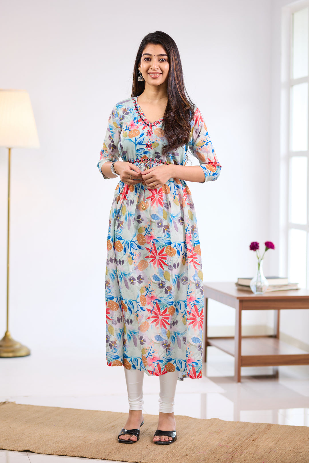 Anariya Alia Cut Kurthi