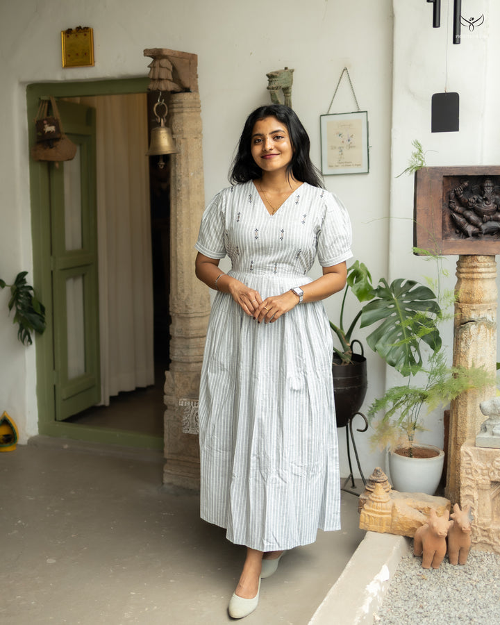 Vinu2 Maternity Dress with center Zip(PREORDER-JULY4)