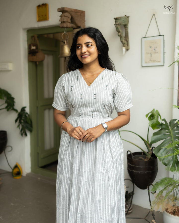 Vinu2 Maternity Dress with center Zip(PREORDER-JULY4)