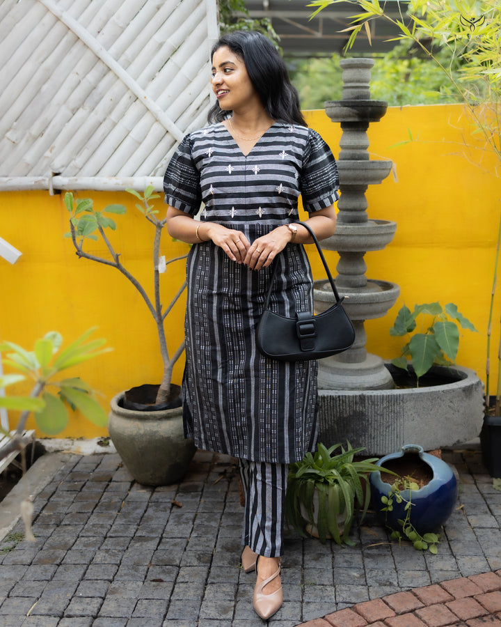 Sowmiya3 Maternity Kurthi with center Zip(PREORDER-JULY22)