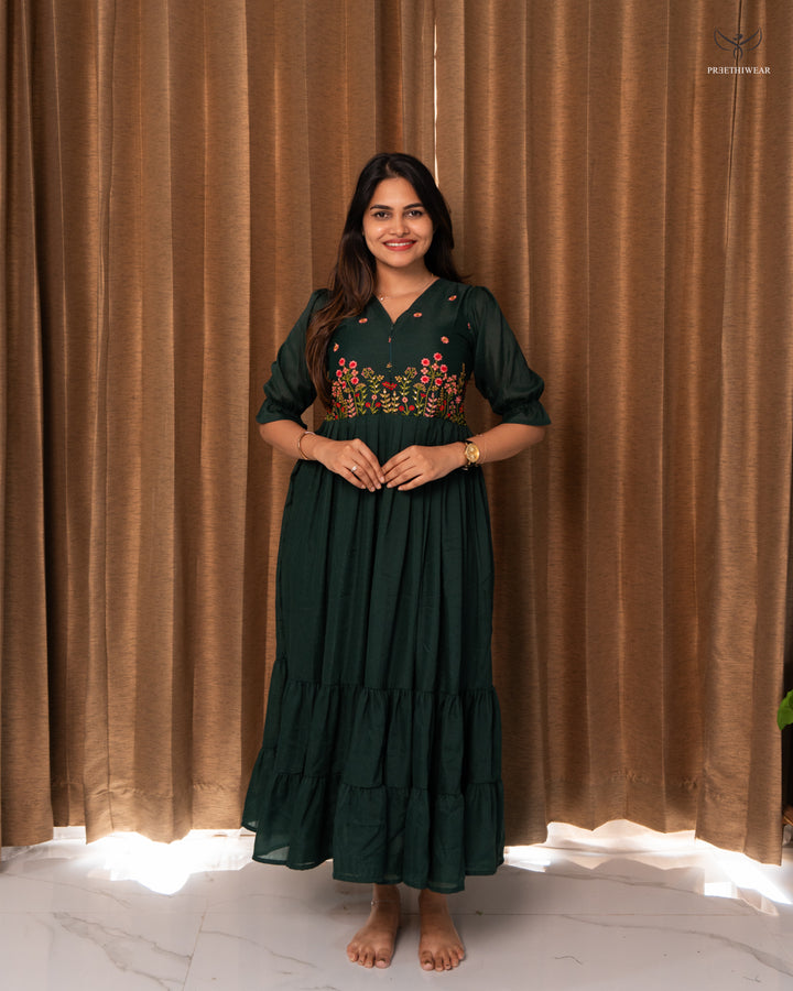 Dhvani  Maternity Dress with center Zip (PREORDER-OCT10)