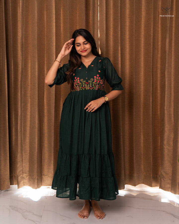 Dhvani  Maternity Dress with center Zip (PREORDER-OCT10)