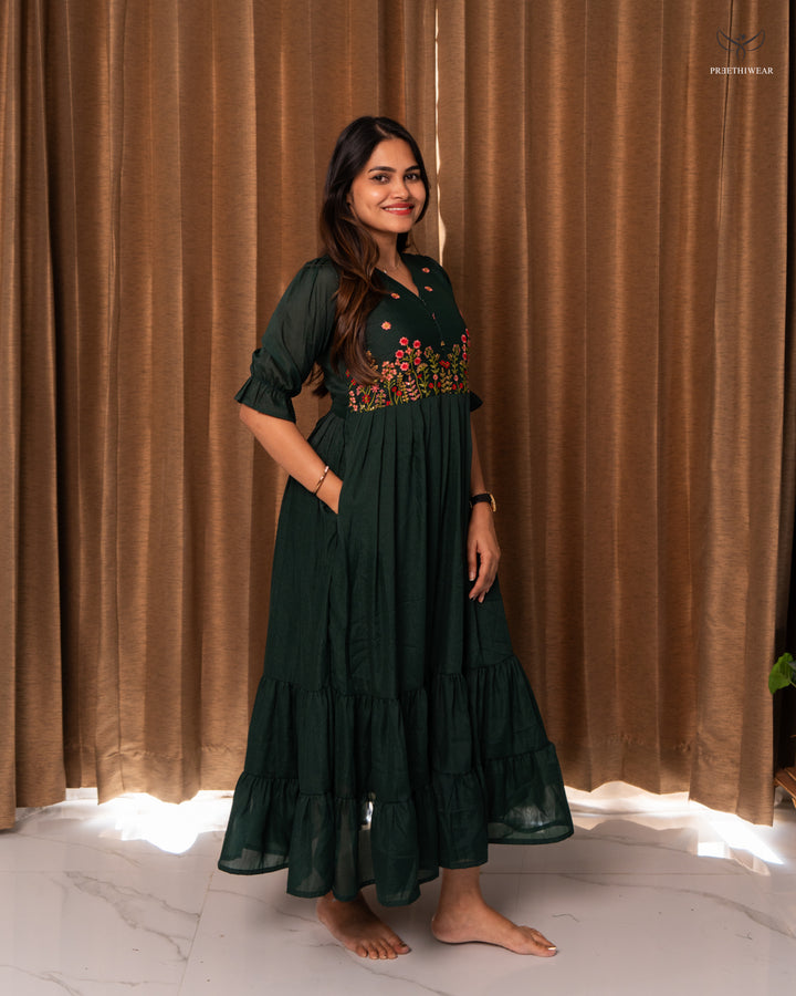 Dhvani  Maternity Dress with center Zip (PREORDER-OCT10)