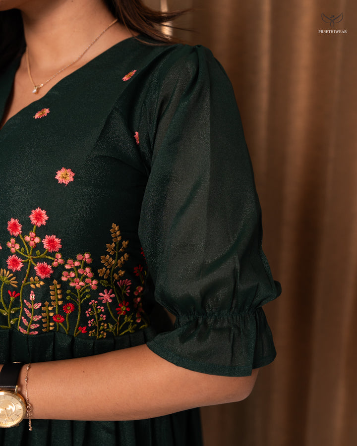 Dhvani  Maternity Dress with center Zip (PREORDER-OCT10)