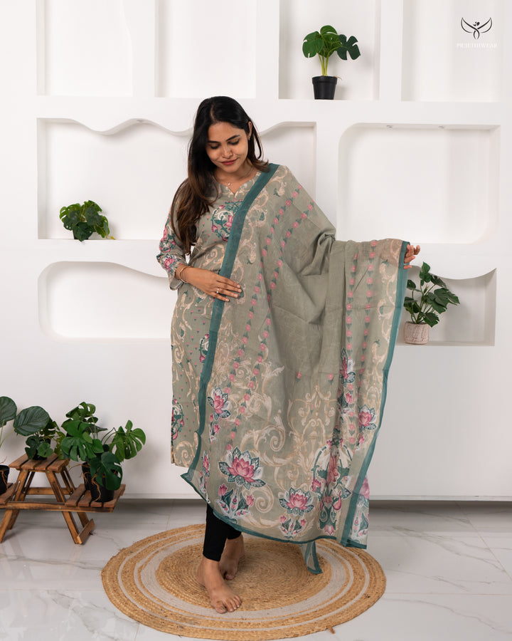 Kirubha Maternity Dress with center Zip