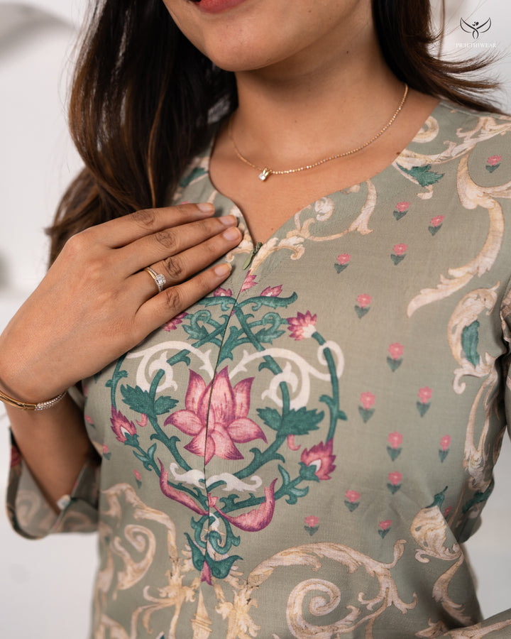 Kirubha Maternity Dress with center Zip