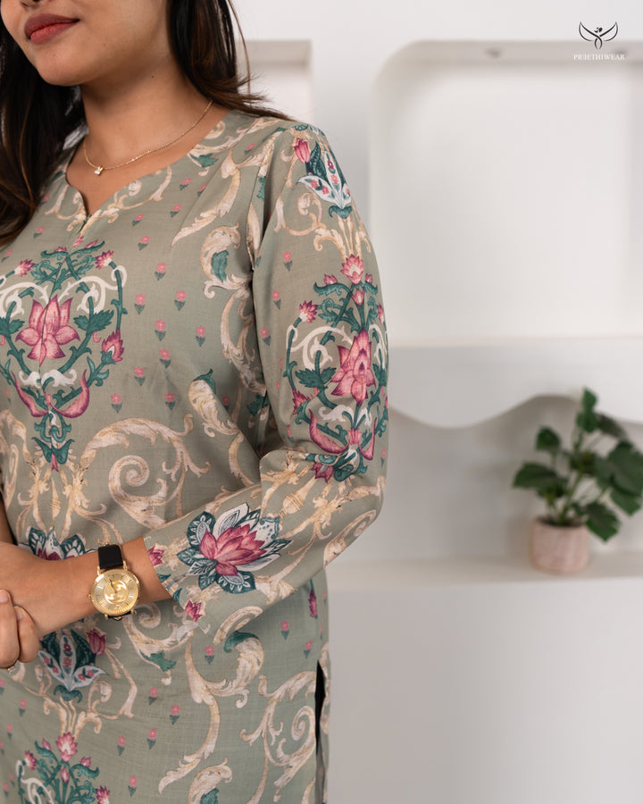 Kirubha Maternity Dress with center Zip
