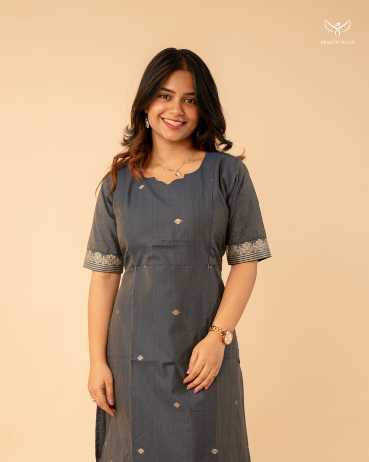Savija Maternity Dress(PREORDER-SEP1)