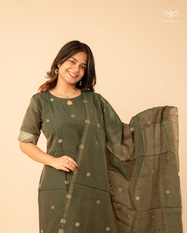 Dianaa Maternity Dress(PREORDER-SEP1)