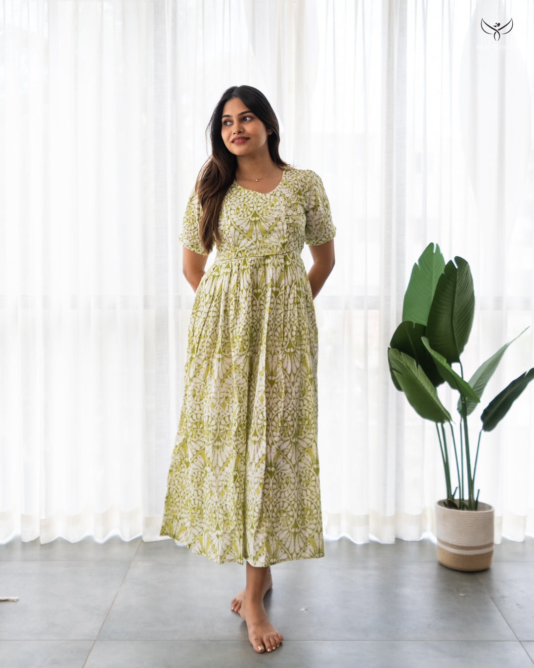 Udhaya Maternity Dress with center Zip
