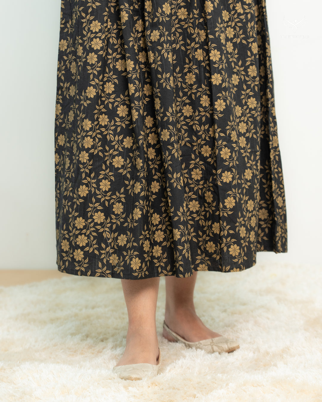 Hasha Maternity Dress with center Zip