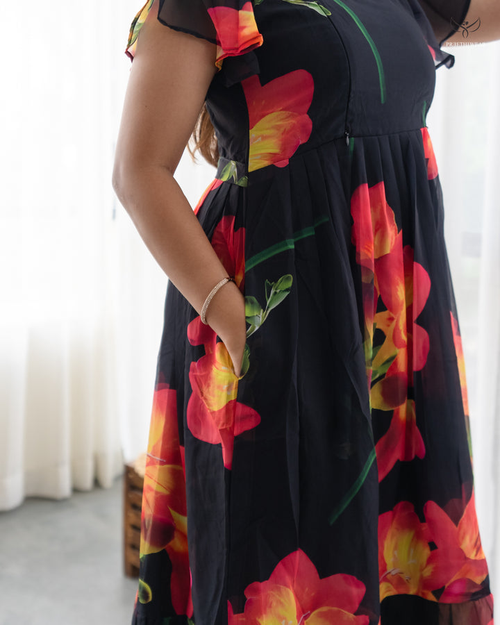 Suraksha Maternity Dress(PREORDER-SEP15)