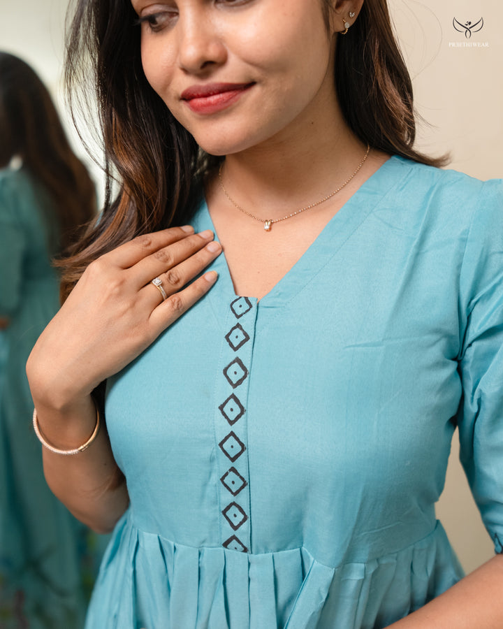Kasthuri  Maternity Dress with center Zip