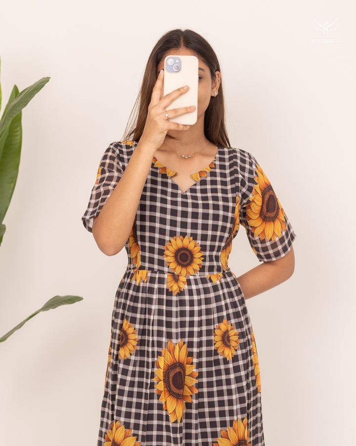 Neelima1 Maternity Dress