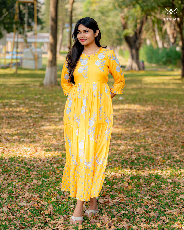 Afra Maternity Dress with center Zip  (PREORDER-APR13)