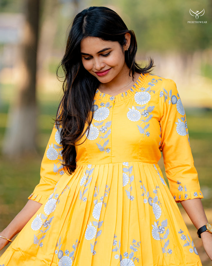 Afra Maternity Dress with center Zip  (PREORDER-APR13)