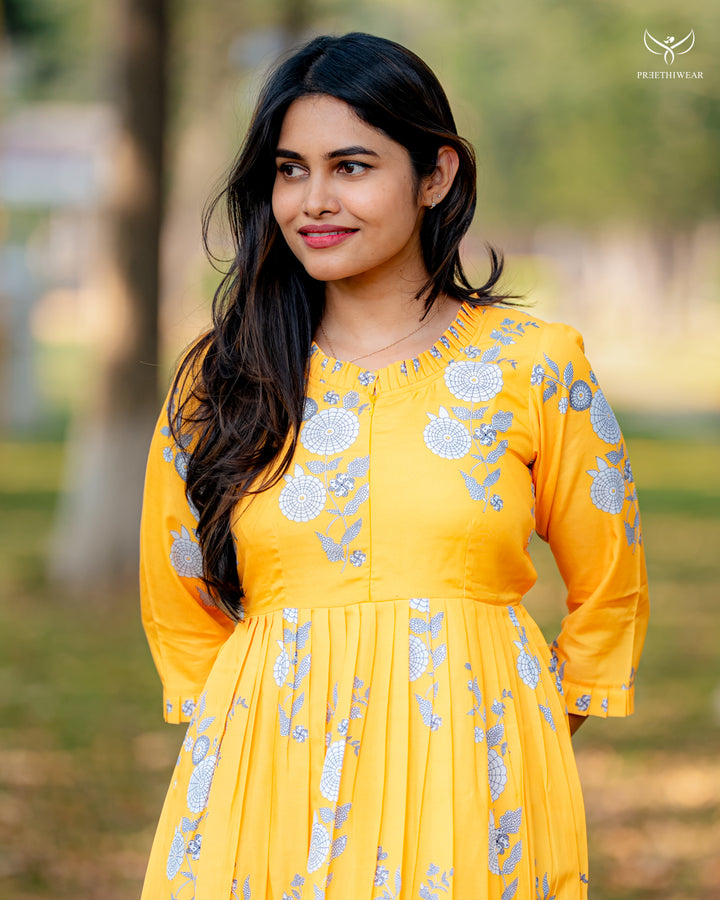 Afra Maternity Dress with center Zip  (PREORDER-APR13)