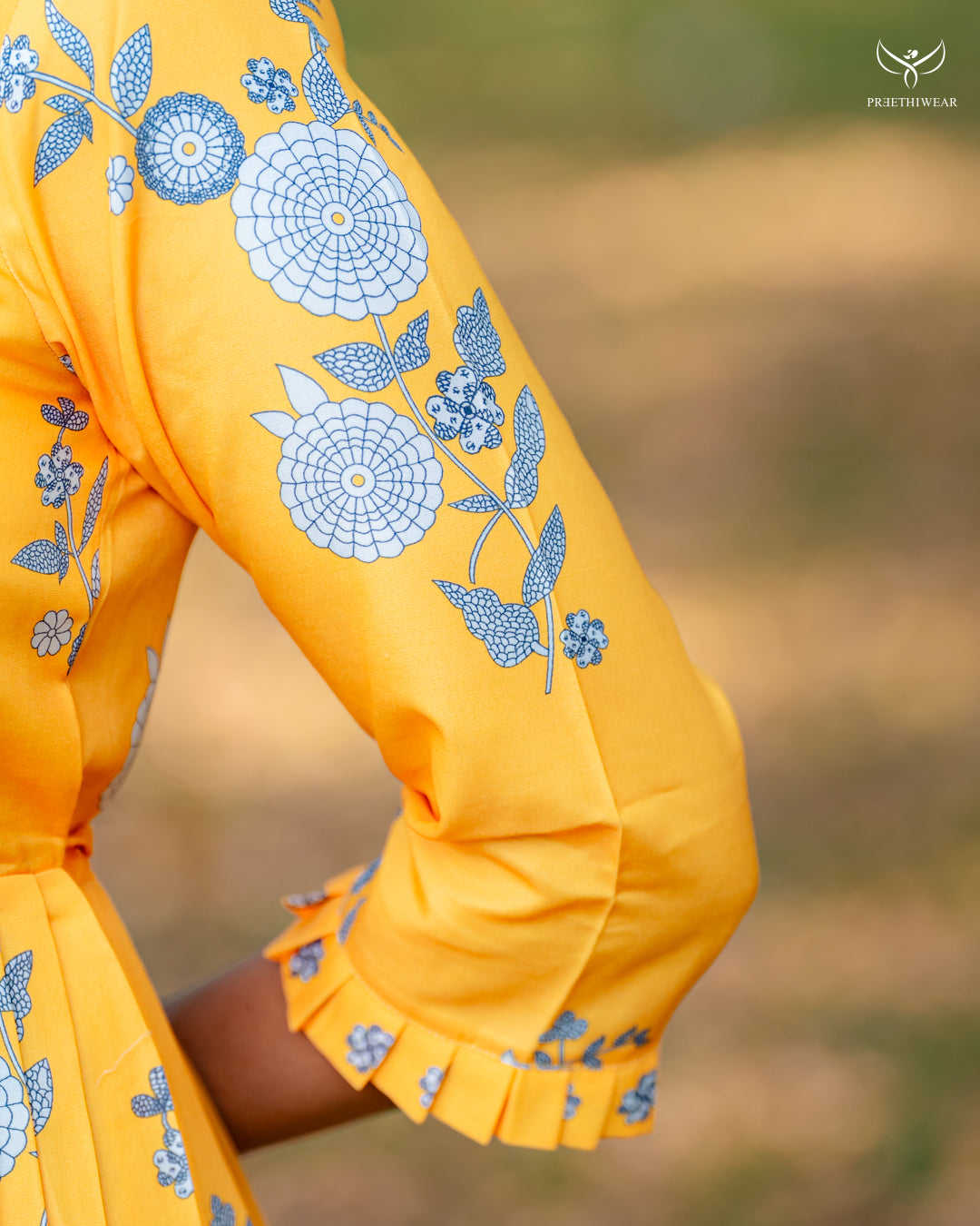 Afra Maternity Dress with center Zip  (PREORDER-APR13)