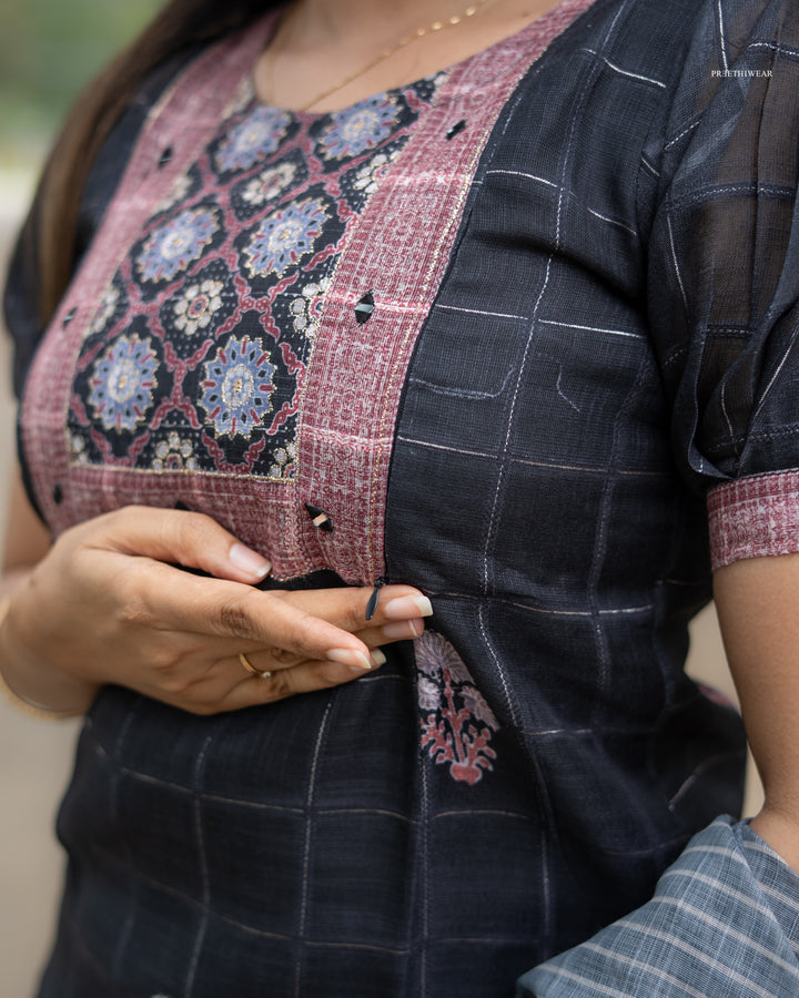 Himaja  Maternity Dress