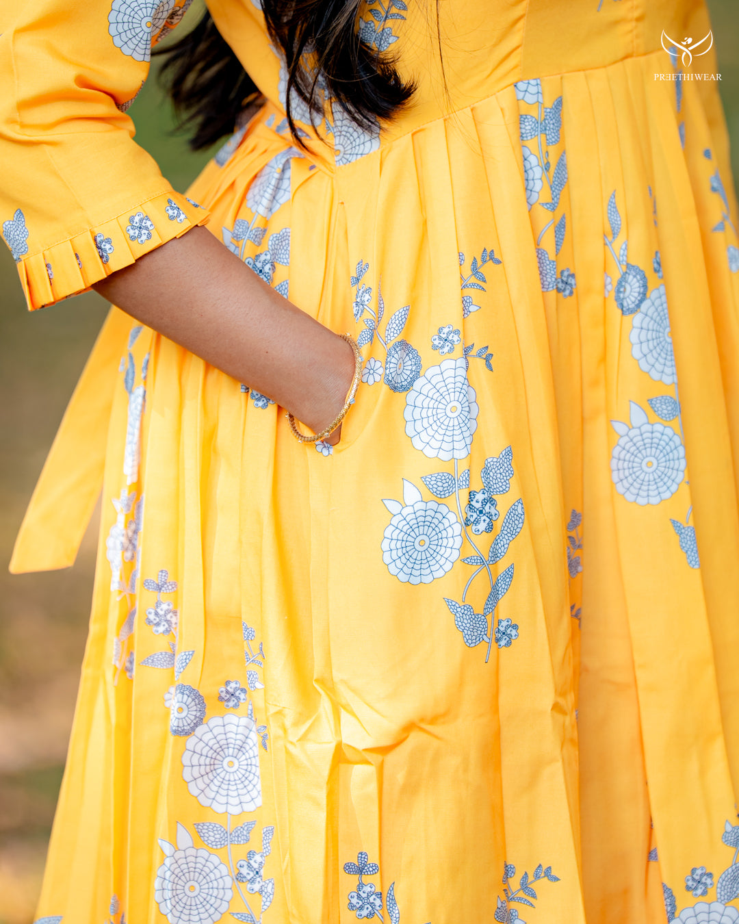 Afra Maternity Dress with center Zip  (PREORDER-APR13)