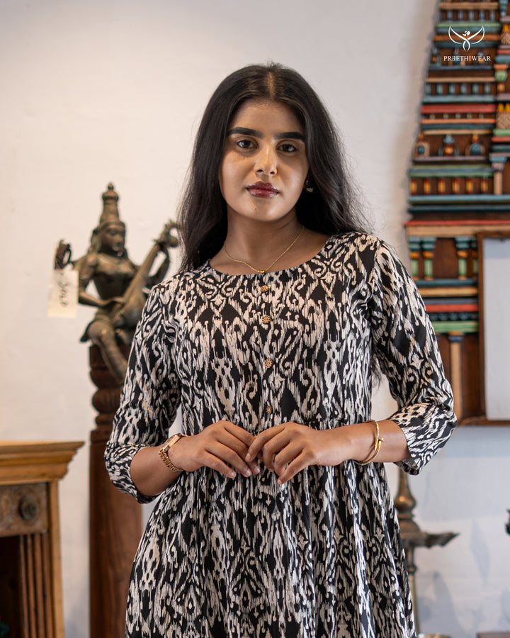 Harsha Maternity Dress (PREORDER-AUG17)