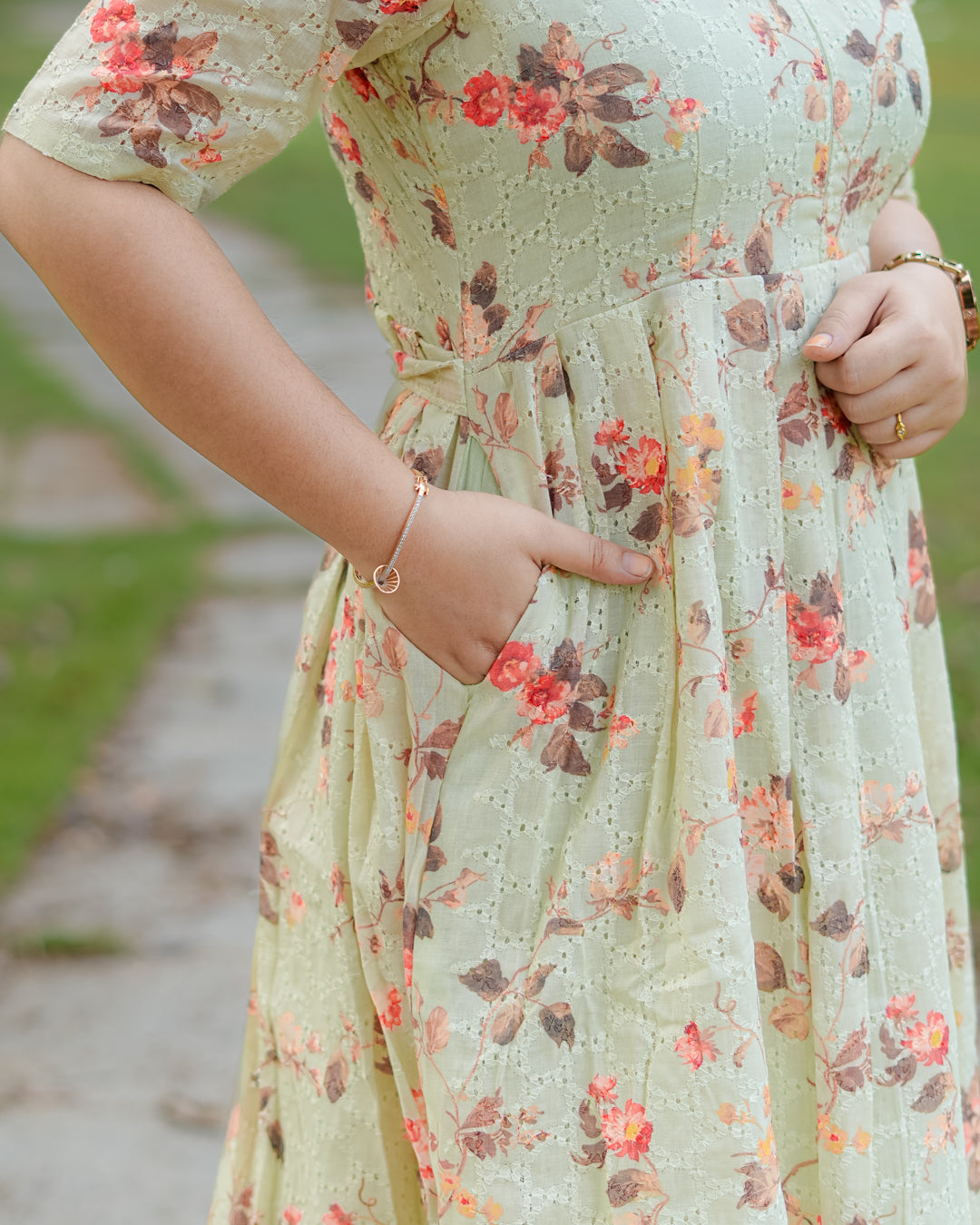 Shinu Maternity Dress with center Zip