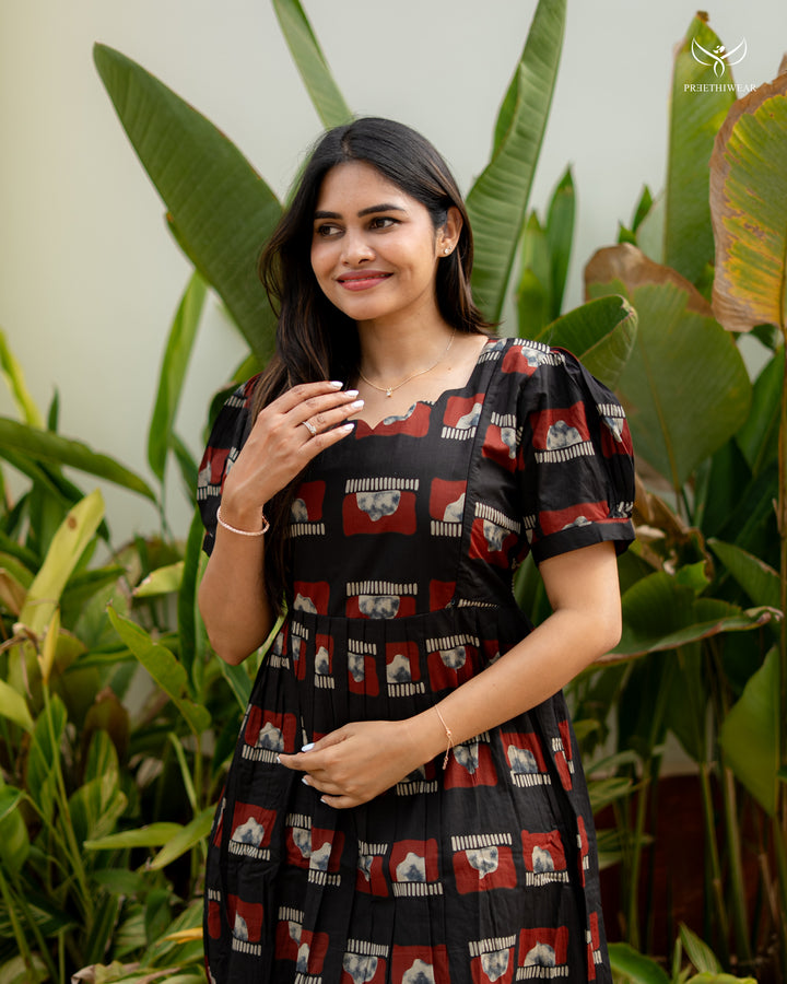 Thanu1 Maternity Dress