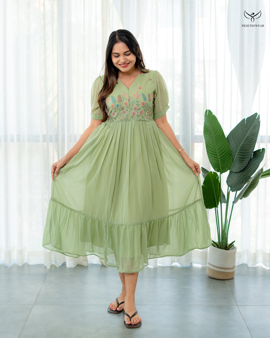 Viyara Maternity Dress with center Zip