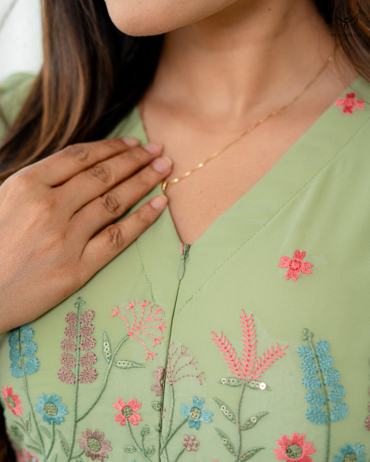 Viyara Maternity Dress with center Zip