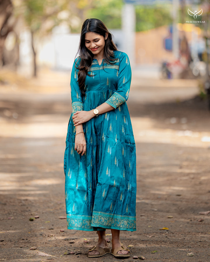 Vineetha Maternity Dress with center Zip