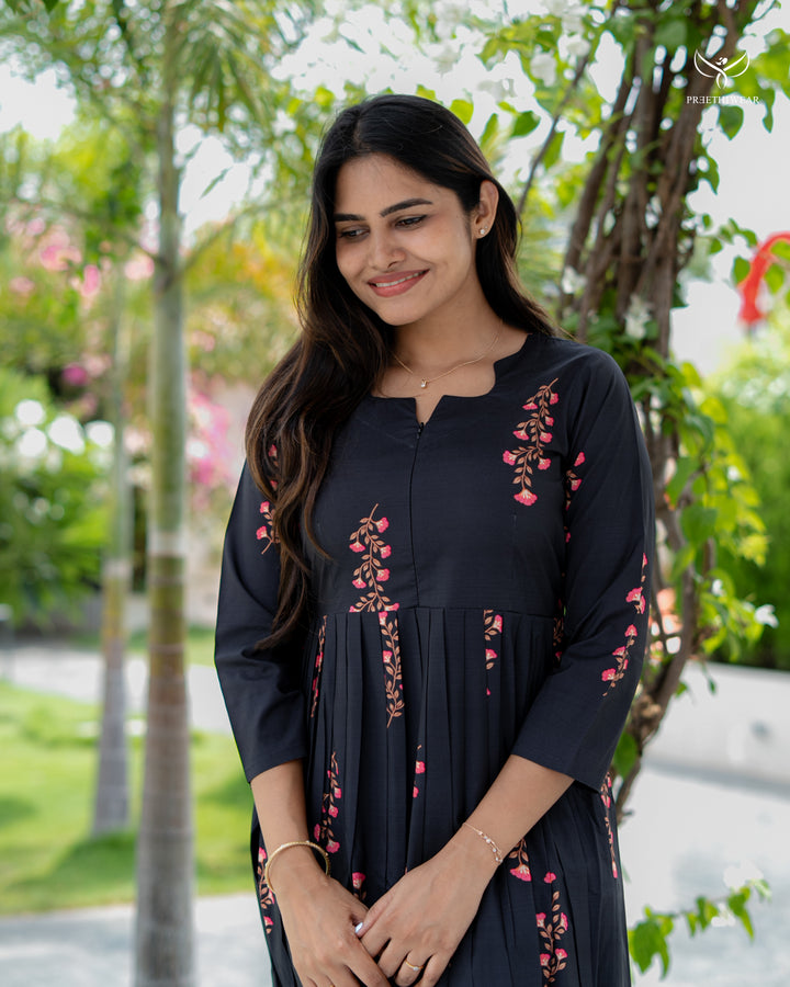 Sravanthi Maternity Dress with center Zip