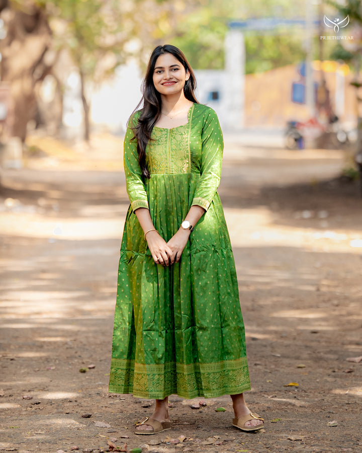 Rathna Maternity Dress with center Zip