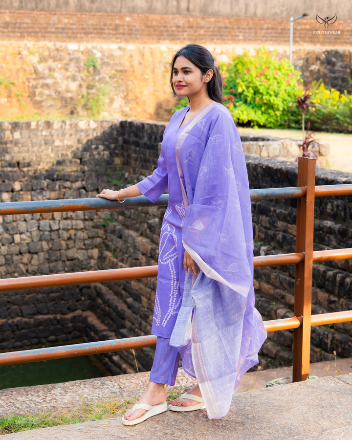 Suchitha1   Maternity Dress with center Zip