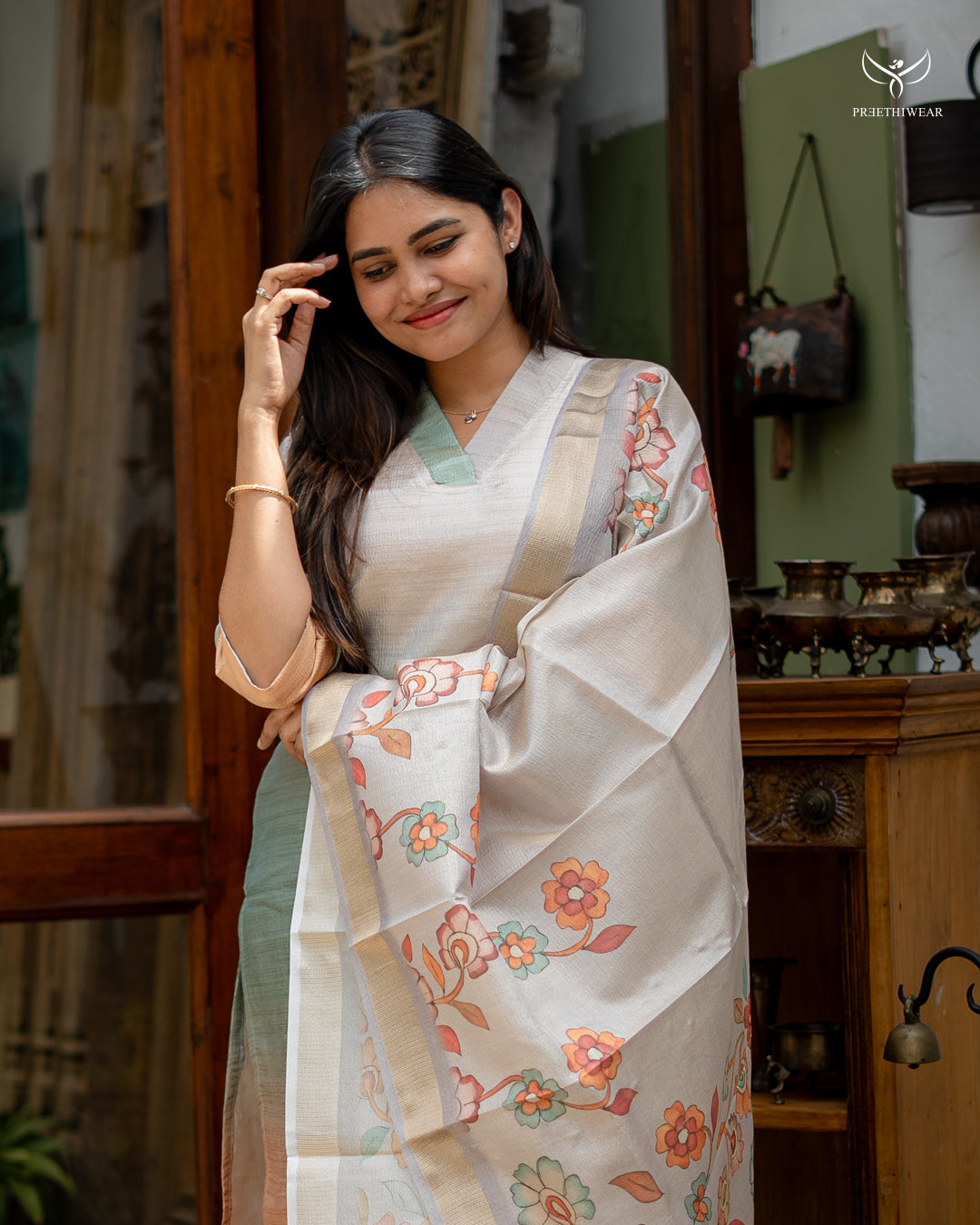 Sravani3 Kurti (Non-Maternity)