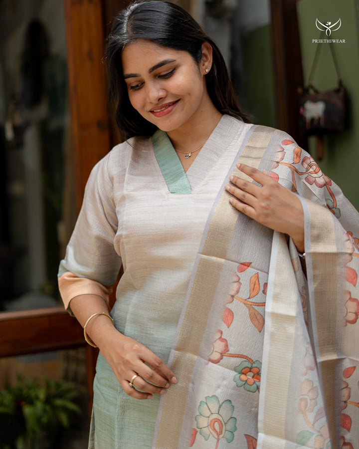 Sravani3 Kurti (Non-Maternity)