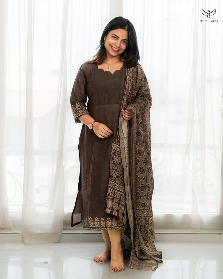 Vrushty Maternity Dress