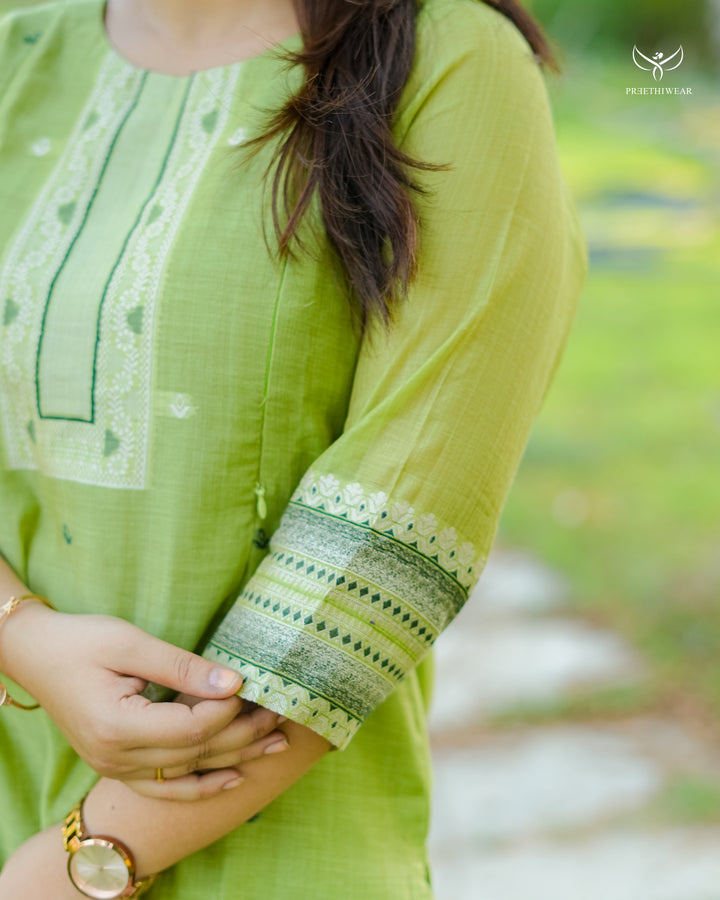 Amaira Maternity Dress